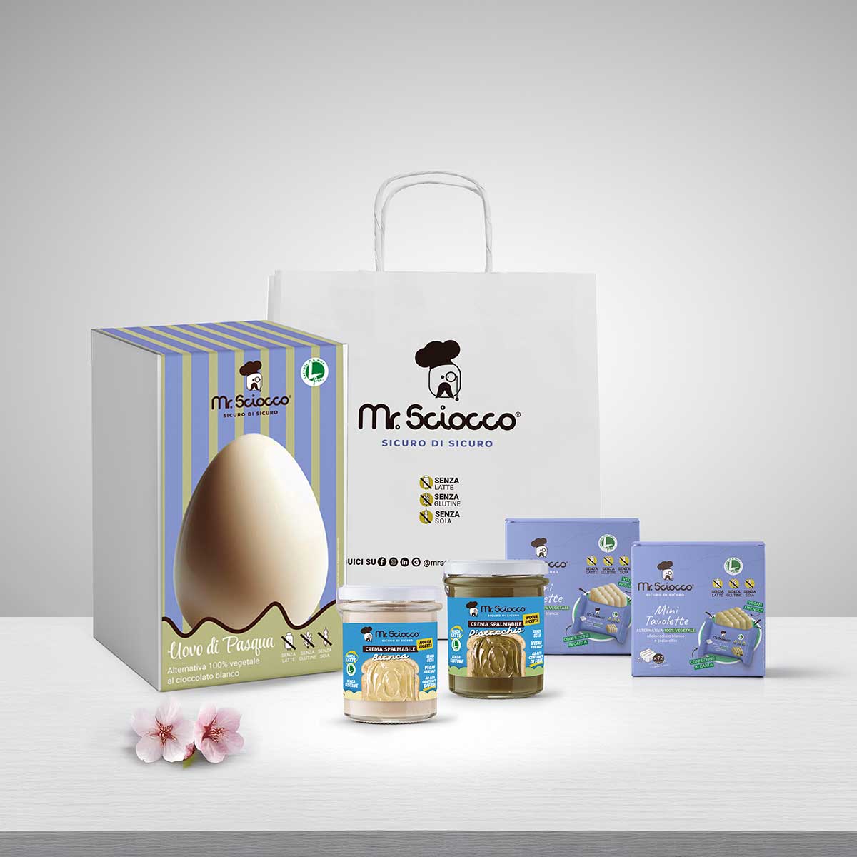 Uovo di Pasqua al cioccolato bianco 100% vegetale. Adatto a celiaci, vegani, intolleranti e allergici al lattosio e proteine del latte