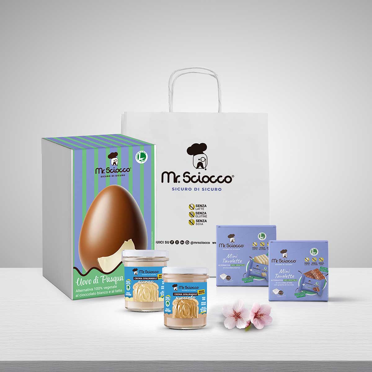 Uovo di Pasqua cioccolato bianco e al latte senza lattosio e glutine